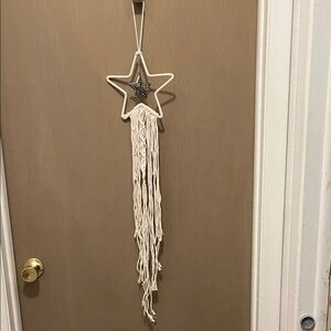 Star-Shaped Macrame Wall Hanging in Cream